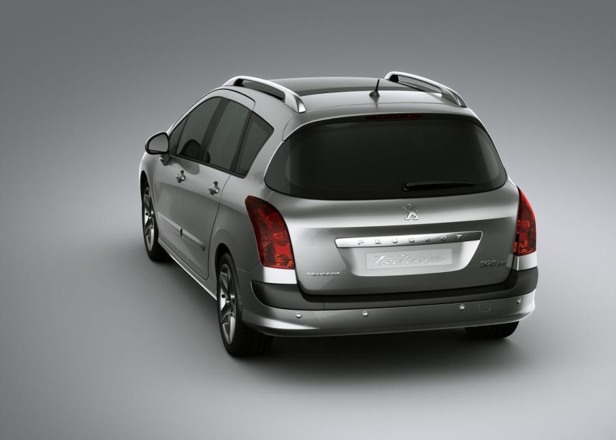  Peugeot 308 SW Prologue Concept 2007 года  (фото 9 из 27)